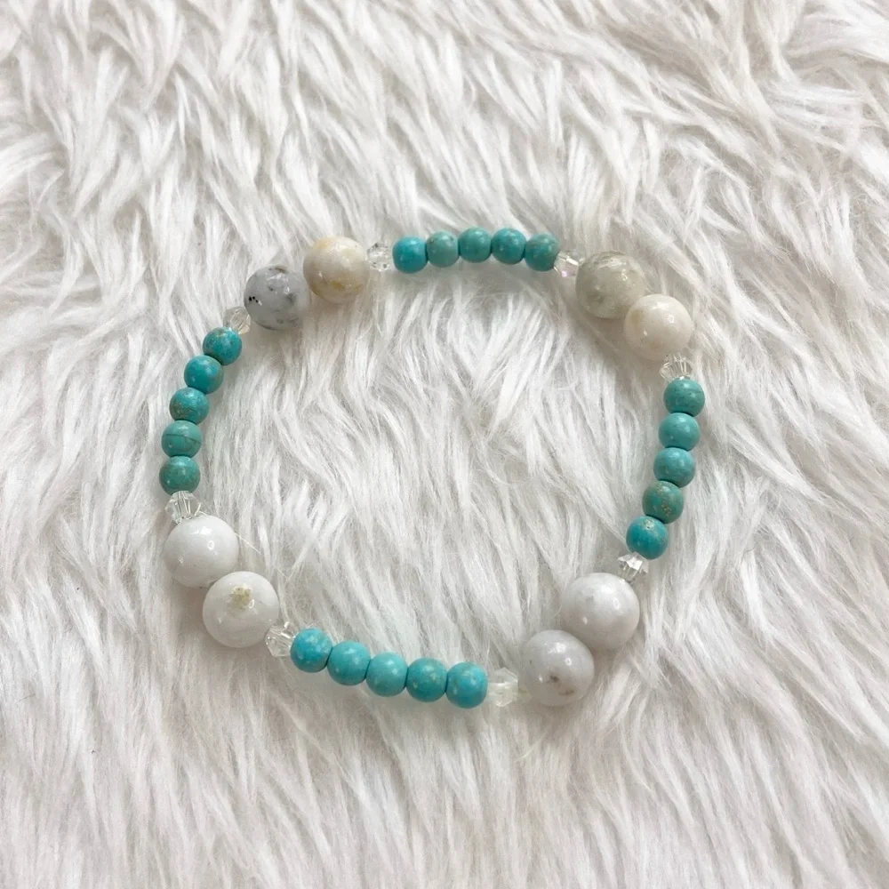 Brilliant Faith Blue Magnesite Beacelet